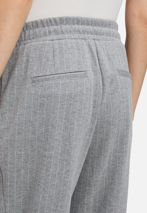 Stretch-Hose mit Nadelstreifen / Detailbild