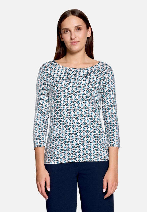 Shirt  3/4 Arm mit grafischem Muster / Modellfoto Vorderseite