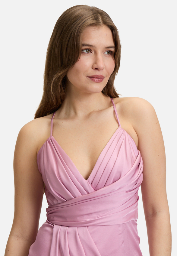 Abendkleid mit Raffung / Detailbild