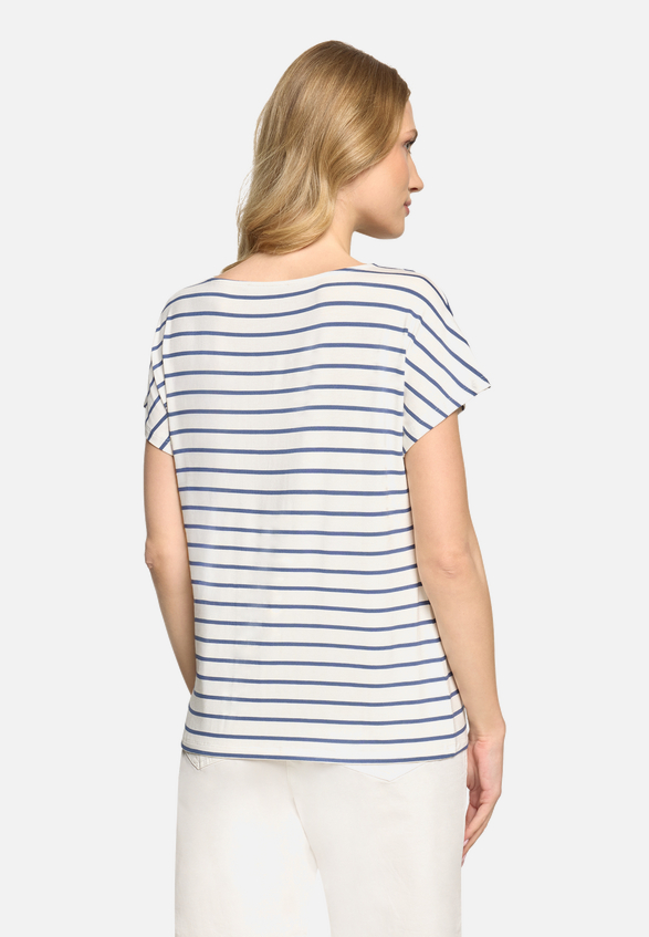 Casual-Shirt mit U-Boot-Ausschnitt / Modellfoto Rückseite