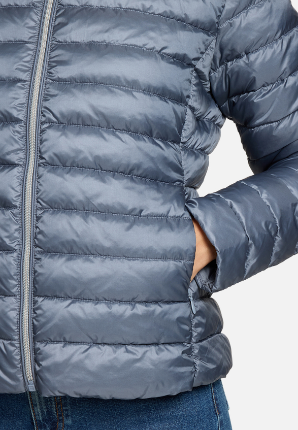 Steppjacke mit Stehkragen / Detailbild