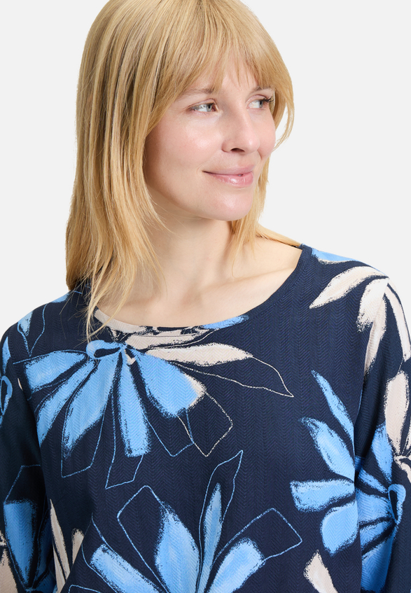 Blusenshirt mit Print / Detailbild