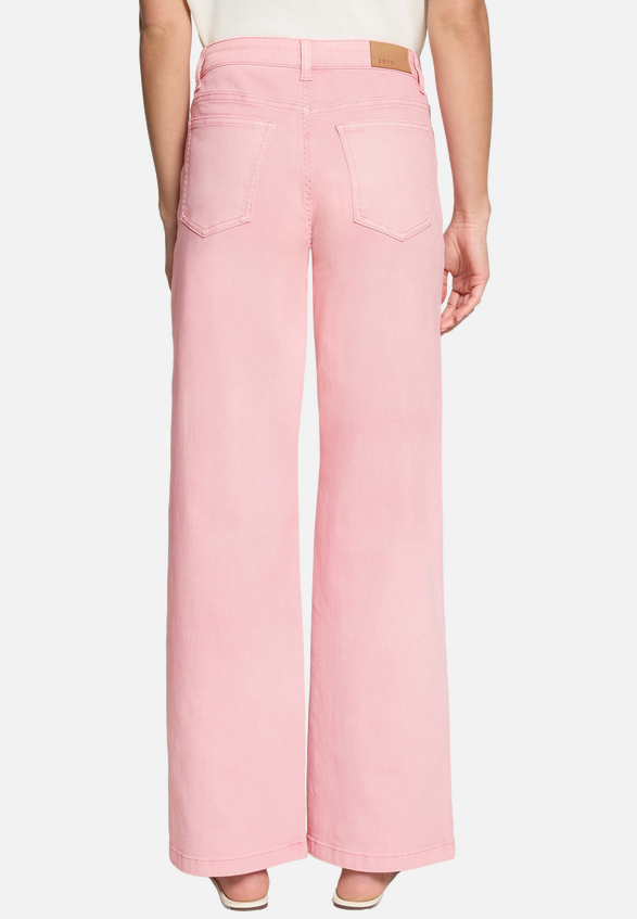 Wide-Leg Jeans  Style Witney 32 Inch  / Modellfoto Rückseite