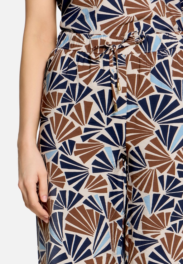 Schlupfhose mit Print / Detailbild