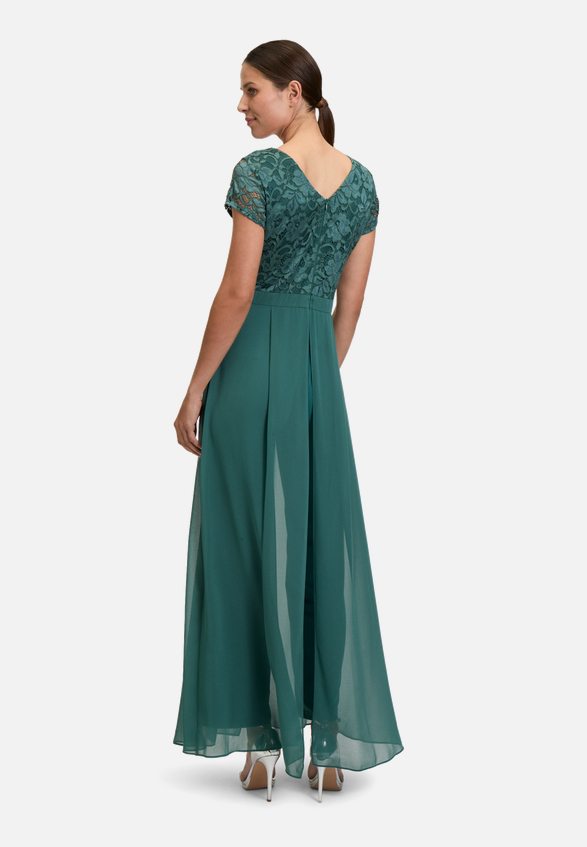 Jumpsuit kurzarm / Modellfoto Rückseite