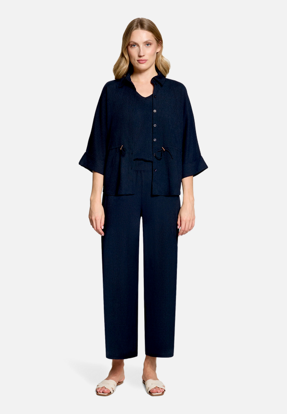 Culotte 7/8 Länge mit elastischem Bund / Modellfoto Vorderseite (Outfit)