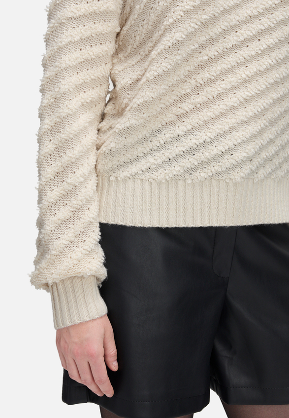 Strickpullover mit Struktur / Detailbild
