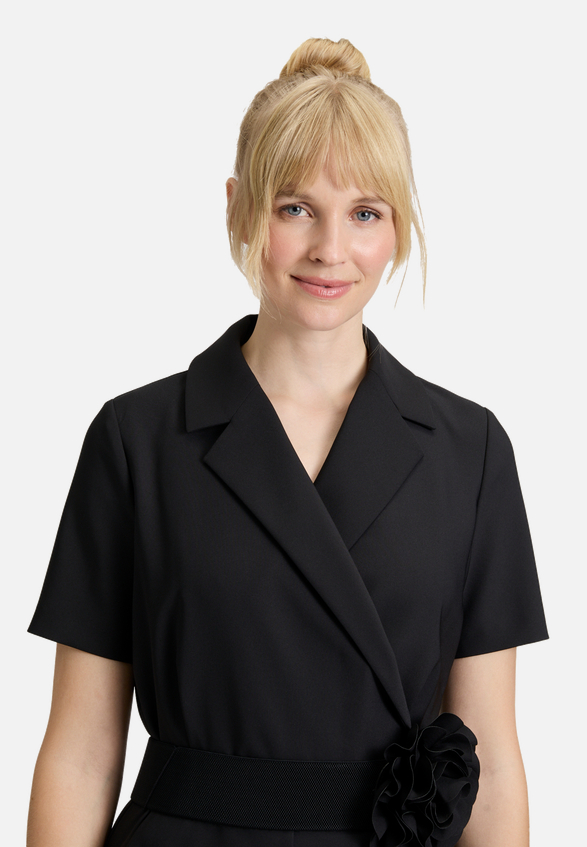 Jumpsuit mit Gürtel / Detailbild