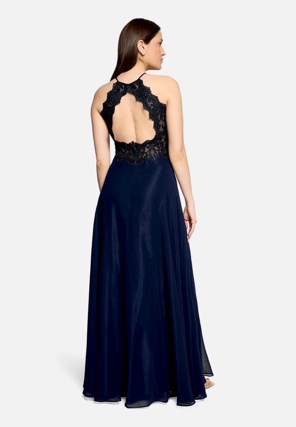 Abendkleid rückenfrei / Modellfoto Rückseite