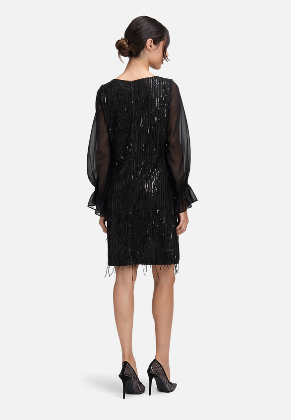 Cocktailkleid im Glitzer-Look / Modellfoto Rückseite