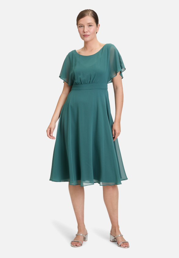 Cocktailkleid kurzarm / Modellfoto Vorderseite