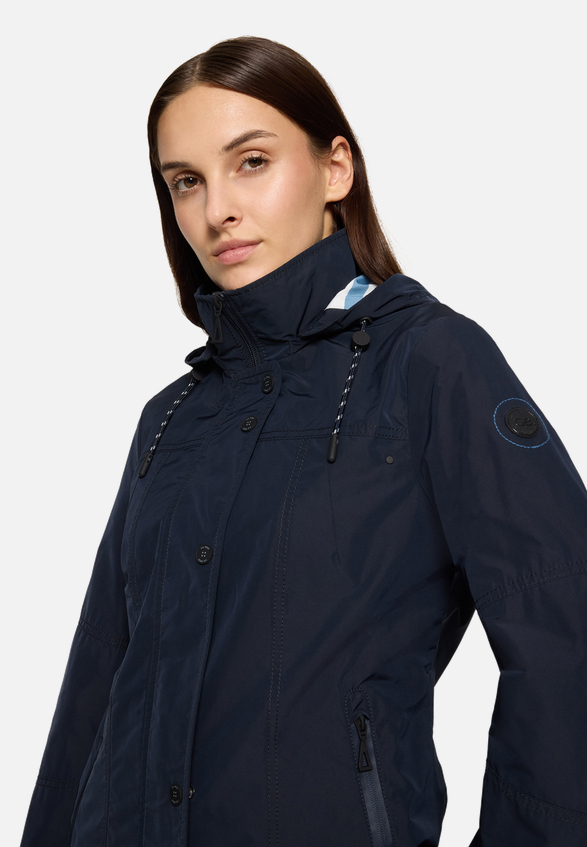 Sommerjacke mit abnehmbarer Kapuze / Detailbild