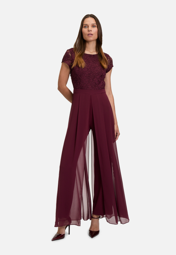 Jumpsuit kurzarm / Modellfoto Vorderseite