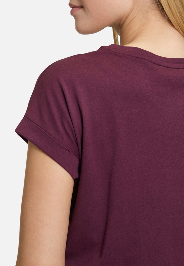 Rundhals-Shirt mit Ärmelaufschlag / Detailbild
