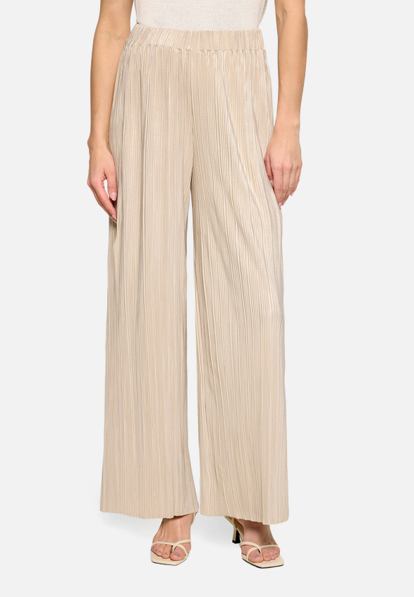 Culotte mit Glanzeffekt / Modellfoto Vorderseite