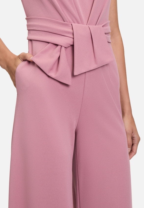 Jumpsuit mit weitem Bein / Detailbild