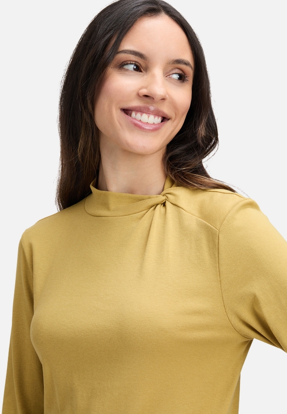 Langarm-Shirt mit Kragen / Detailbild