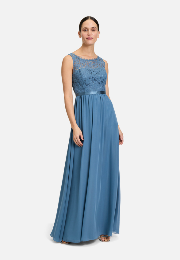 Cocktailkleid mit Spitze / Modellfoto Vorderseite