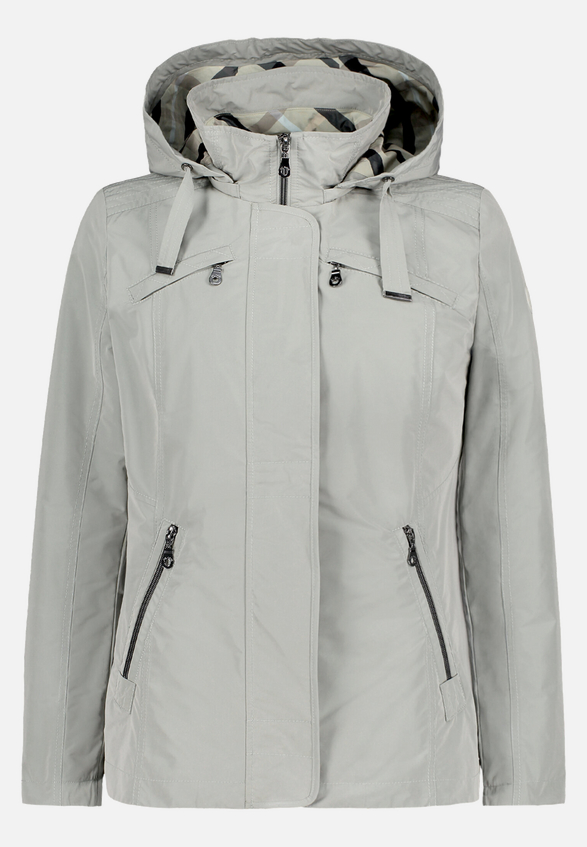Sommerjacke mit abnehmbarer Kapuze / Vorderseite