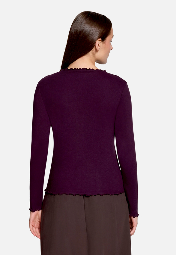 Langarm-Shirt mit Kragen / Modellfoto Rückseite