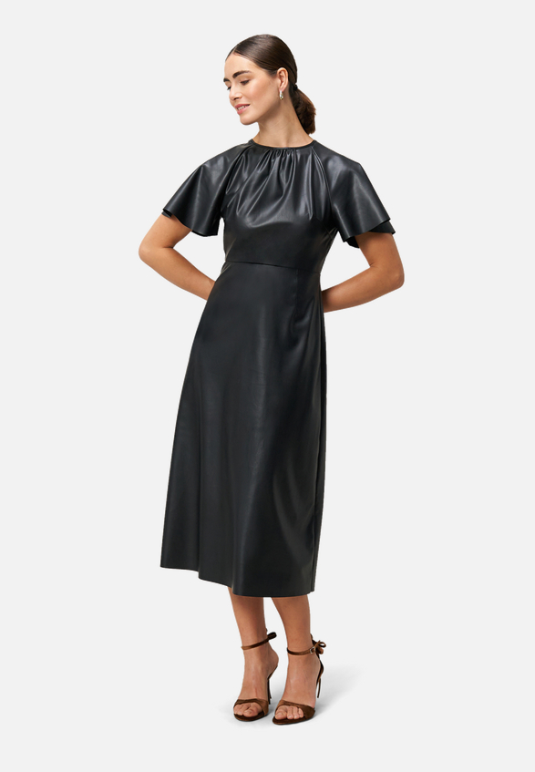Midikleid in Lederoptik / Modellfoto Vorderseite (Outfit)