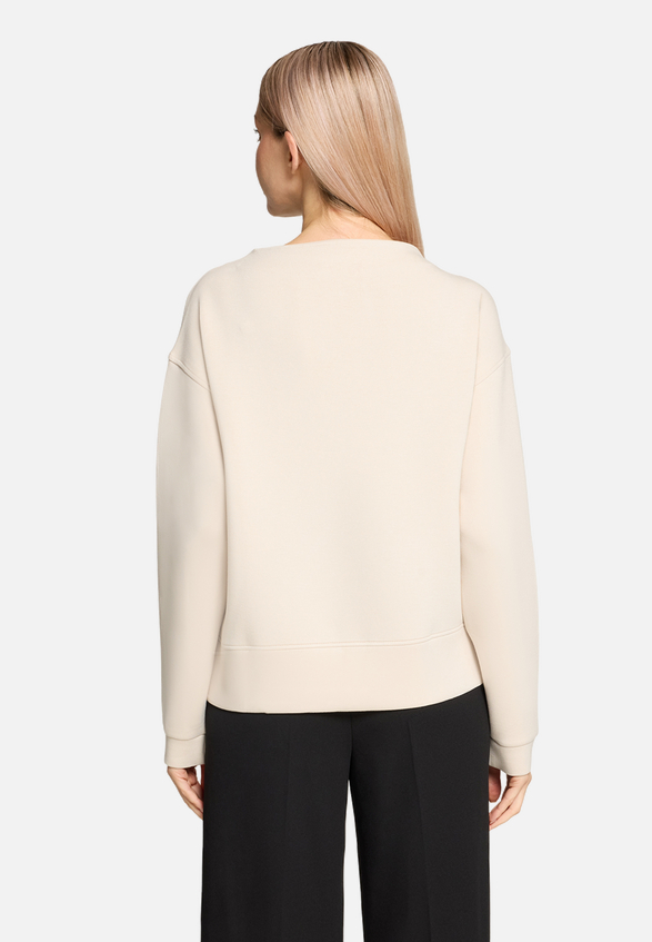 Sweatshirt mit Stehkragen / Modellfoto Rückseite
