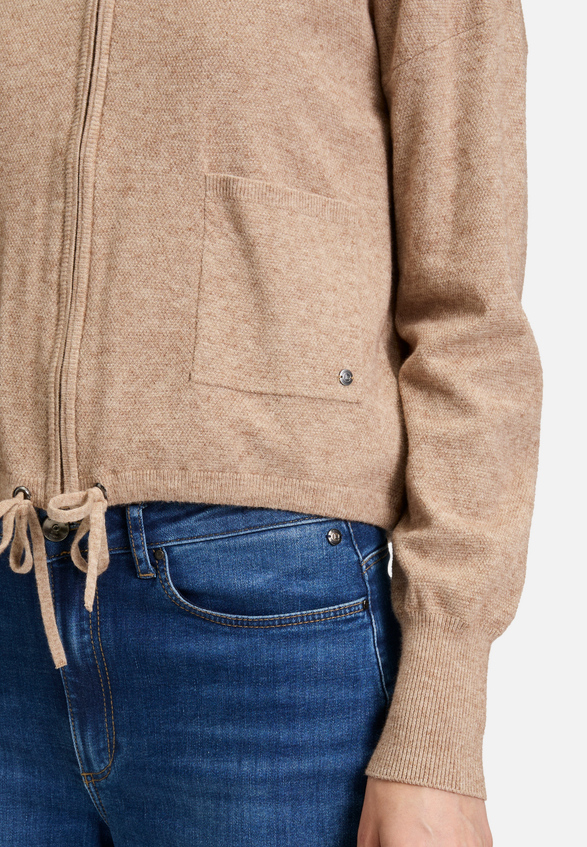 Strick-Cardigan mit Reißverschluss / Detailbild