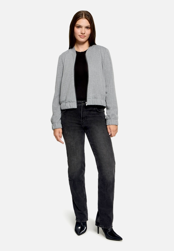 Blouson langarm / Modellfoto Vorderseite (Outfit)