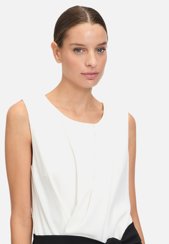 Jumpsuit ohne Arm / Detailbild