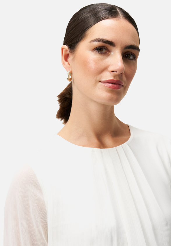 Blusenshirt mit transparenten Ärmeln / Detailbild