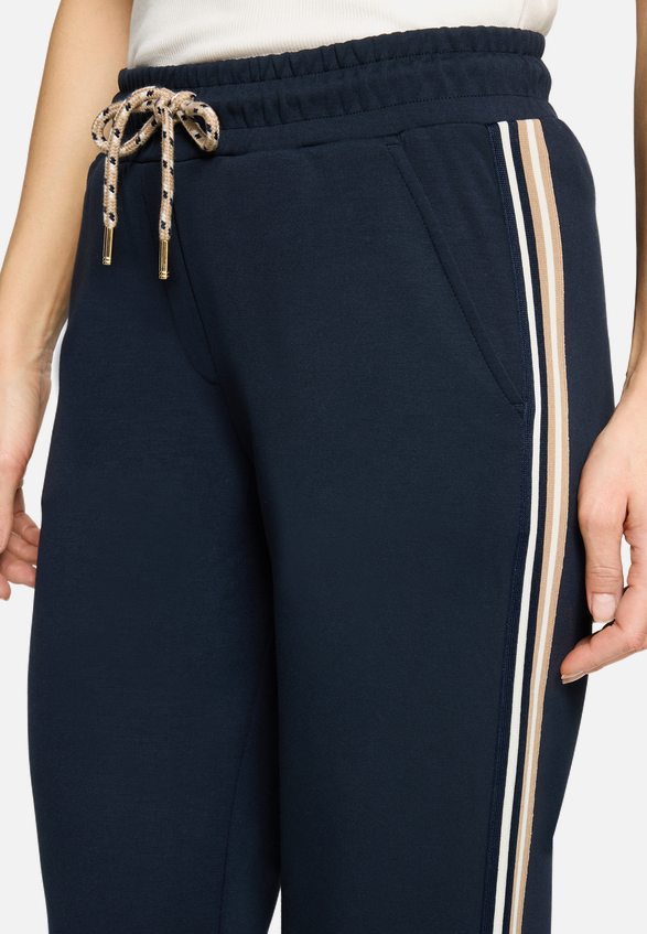 Schlupfhose mit Eingrifftaschen / Detailbild