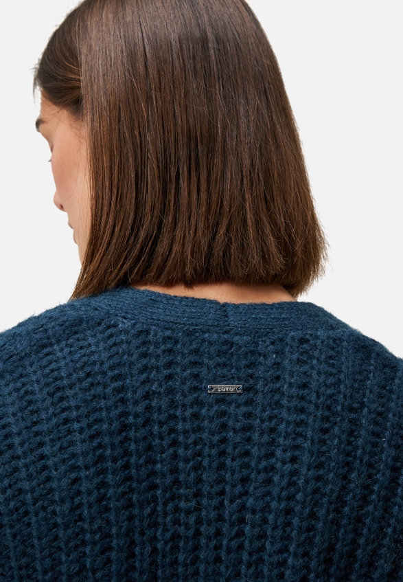 Grobstrickjacke offener Style / Detailbild