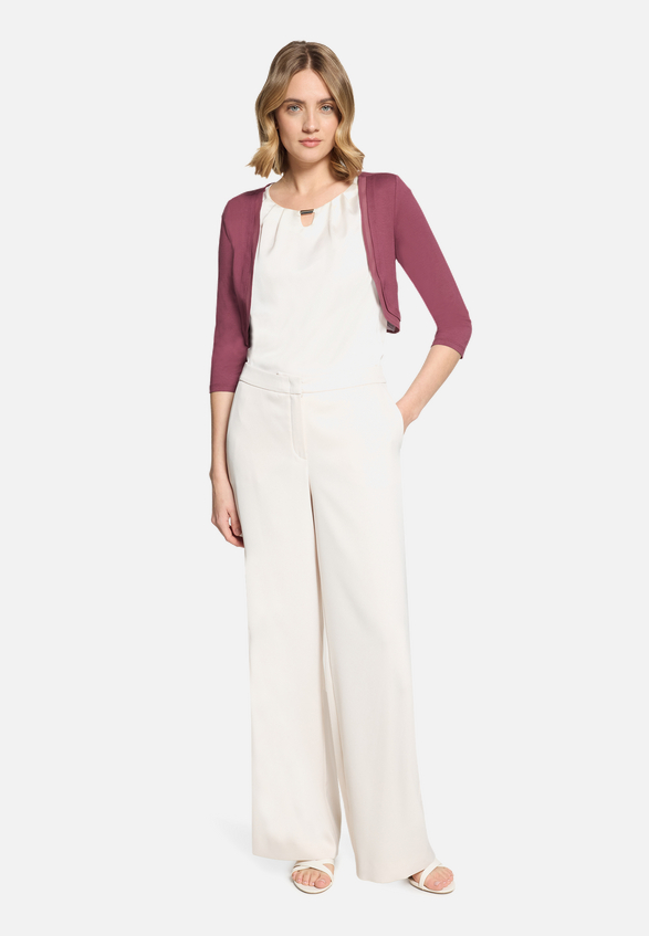 Bolero-Jacke figurbetont / Modellfoto Vorderseite (Outfit)