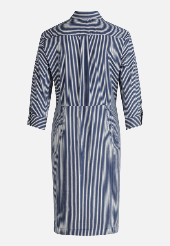 Hemdblusenkleid mit Eingrifftaschen / Rückseite