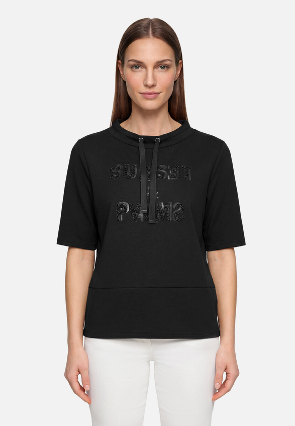 Sweatshirt mit Stehkragen / Modellfoto Vorderseite