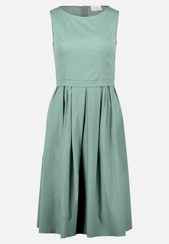 Sommerkleid tailliert / Vorderseite