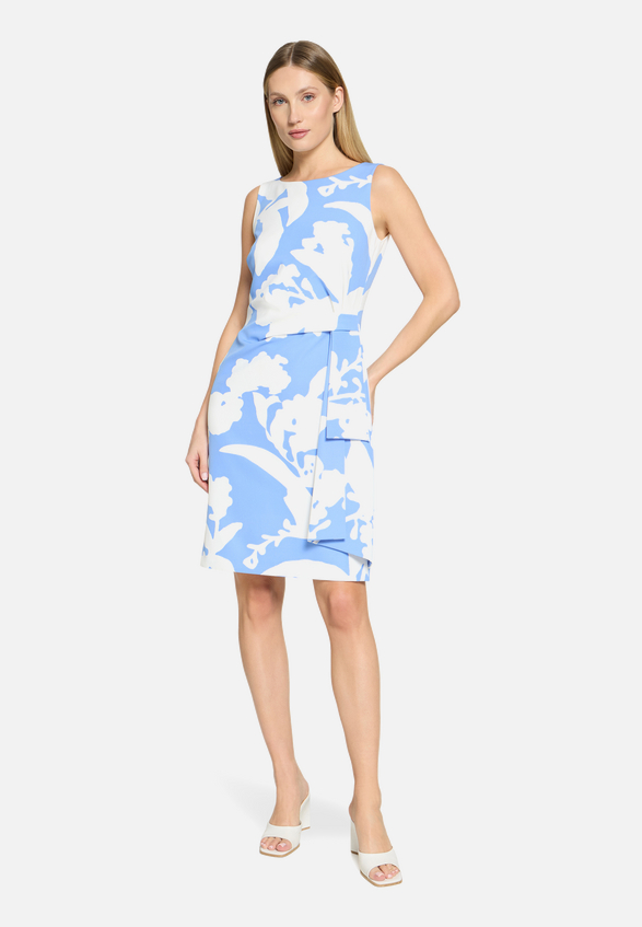 Cocktailkleid mit Blumenprint / Modellfoto Vorderseite (Outfit)