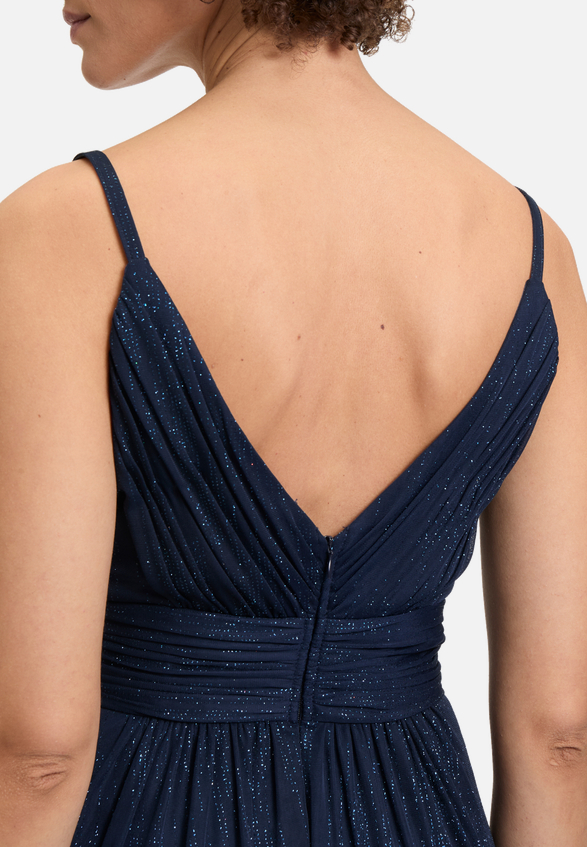 Abendkleid im Glitzer-Look / Detailbild