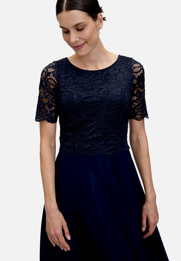 Cocktailkleid mit Spitze / Detailbild