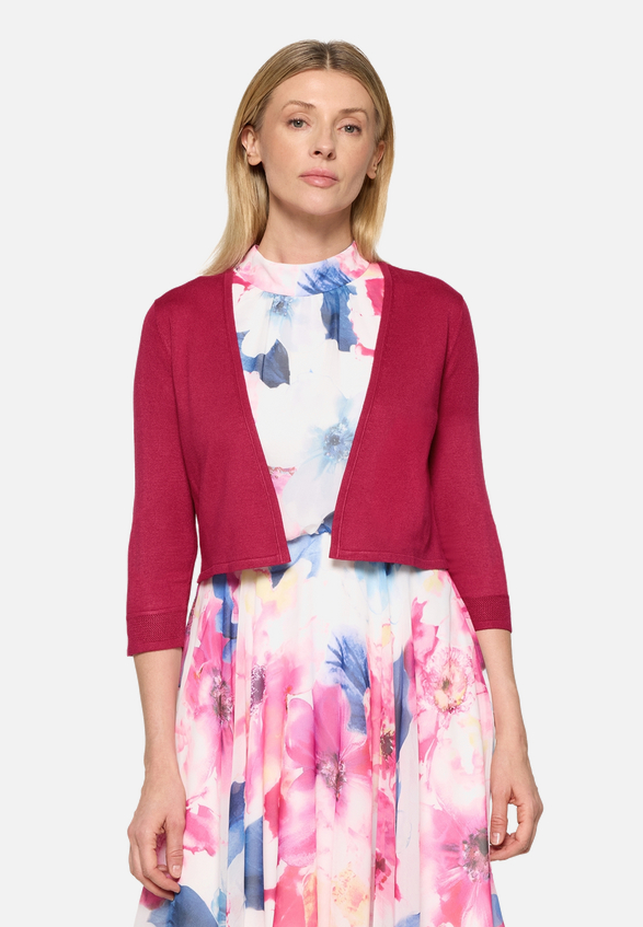 Sommer-Strickjacke mit 3/4 Arm / Modellfoto Vorderseite
