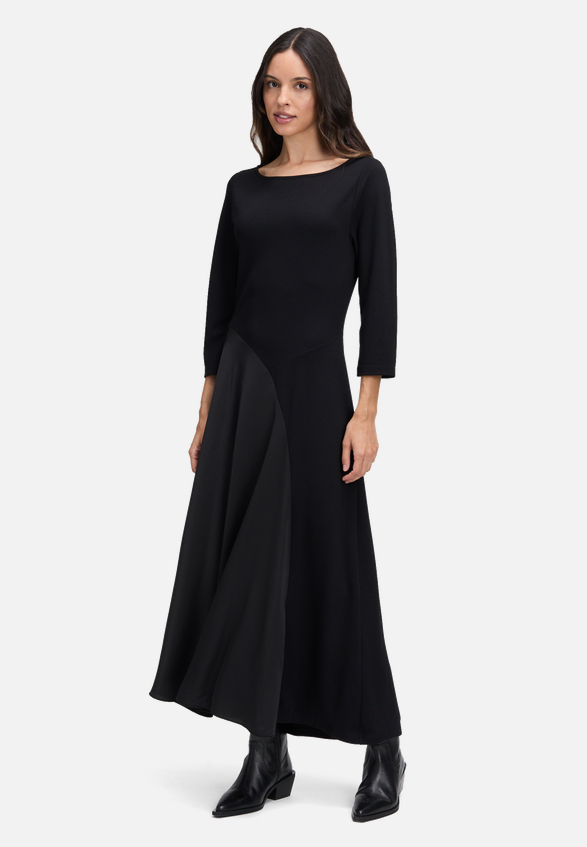 Jerseykleid mit 3/4 Arm / Modellfoto Vorderseite