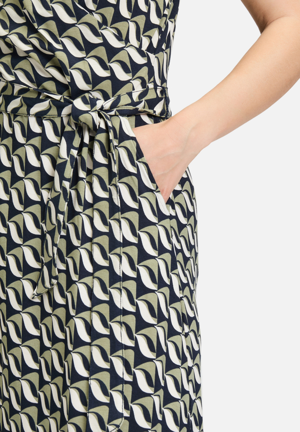 Jerseykleid mit V-Ausschnitt / Detailbild