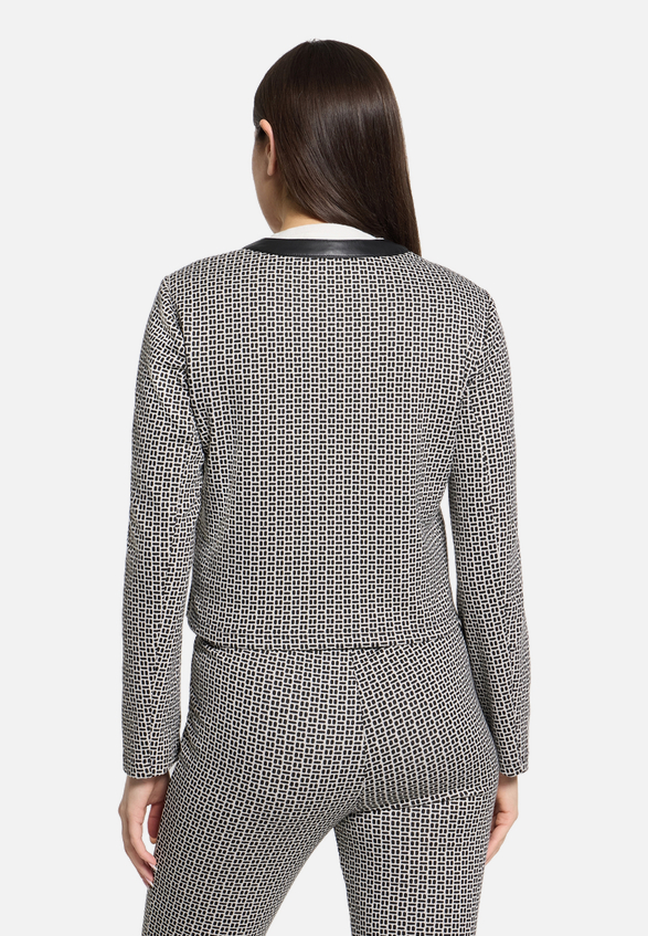 Blazer-Jacke langarm / Modellfoto Rückseite