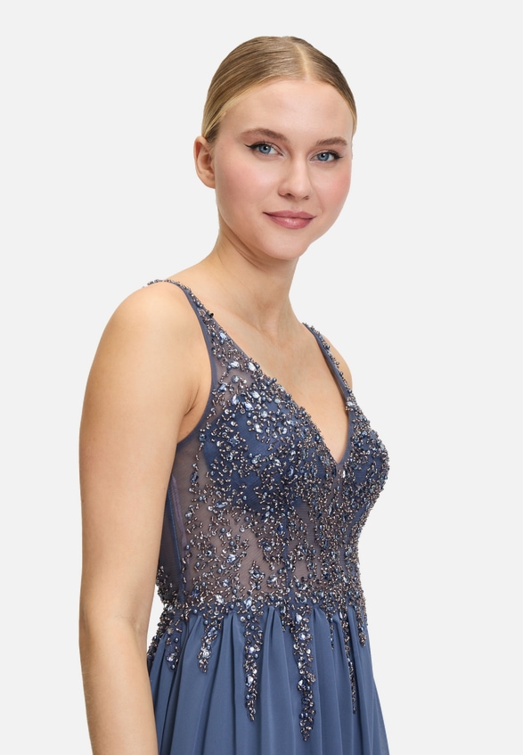 Abendkleid mit Stickerei / Detailbild