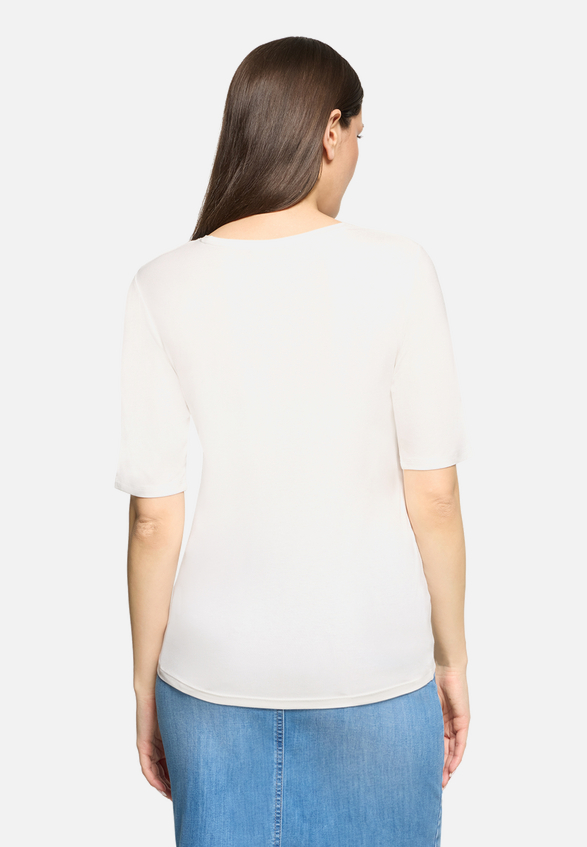 Basic Shirt kurzarm / Modellfoto Rückseite