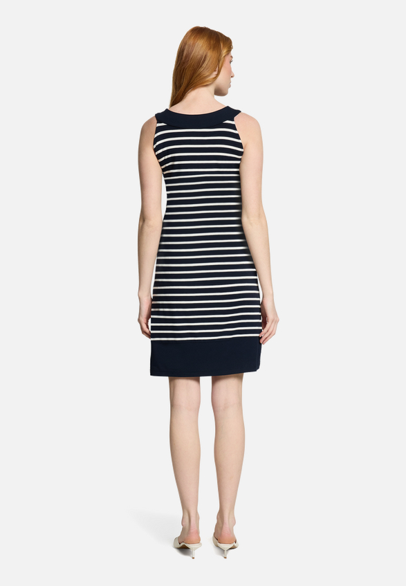 Sommerkleid ohne Arm / Modellfoto Rückseite