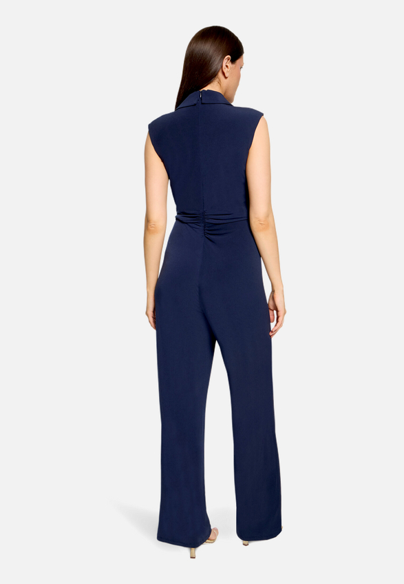 Jumpsuit ohne Arm / Modellfoto Rückseite