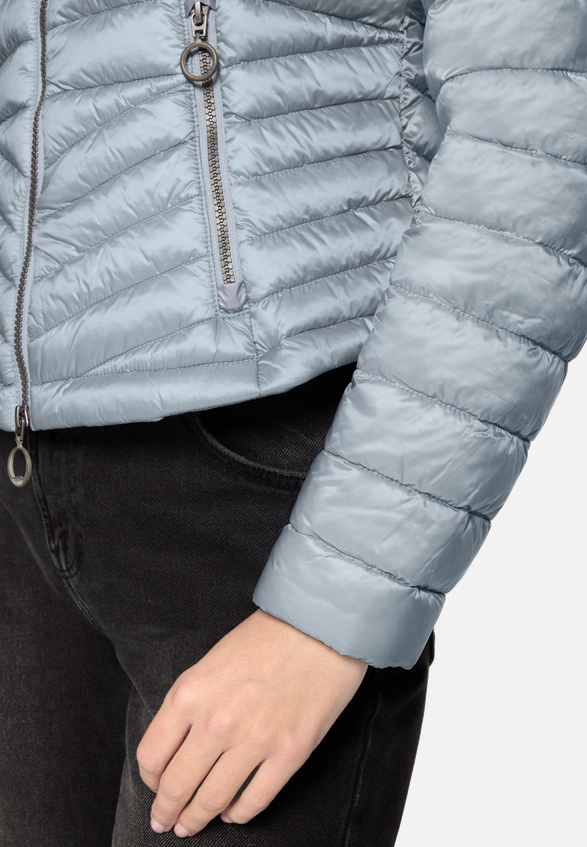 Steppjacke mit Stehkragen / Detailbild