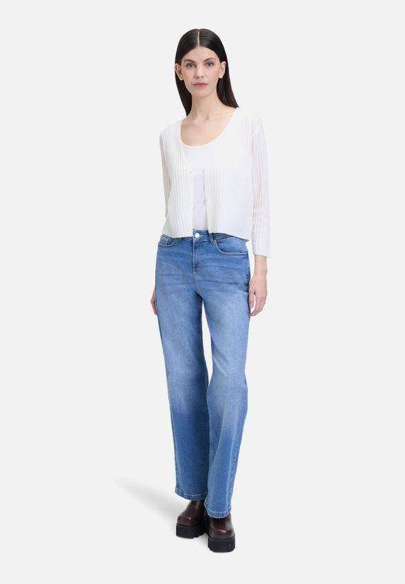 Shirtjacke mit 3/4 Arm / Modellfoto Vorderseite (Outfit)