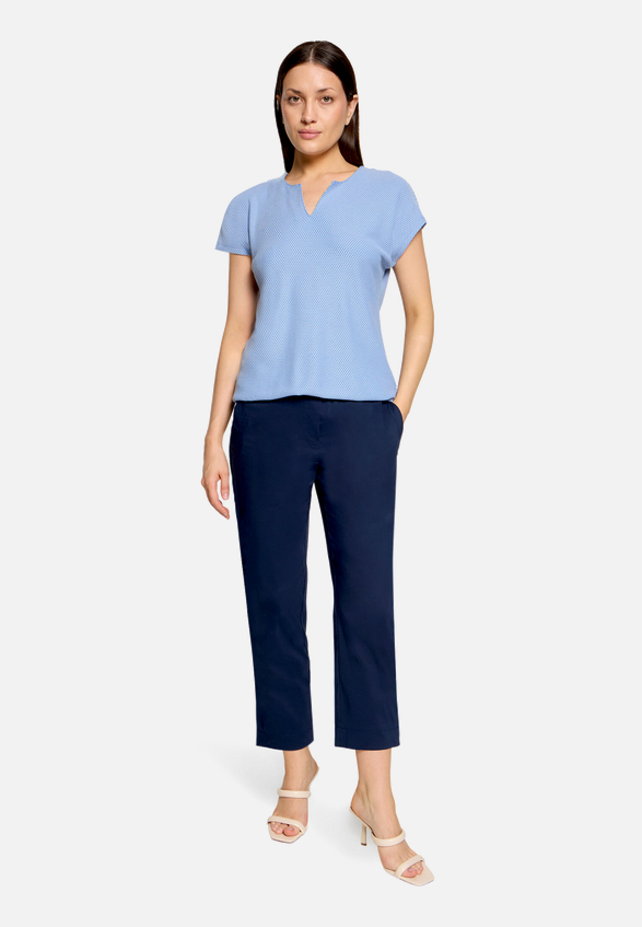 Casual-Shirt mit Struktur / Modellfoto Vorderseite (Outfit)